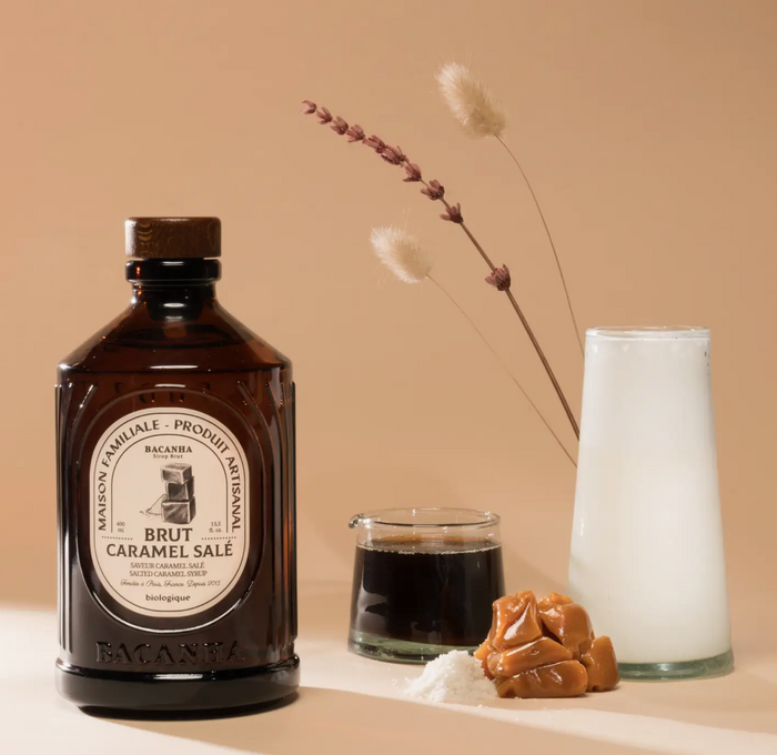 Bacanha salted caramel syrup bottle with dark amber glass and wooden-style cap