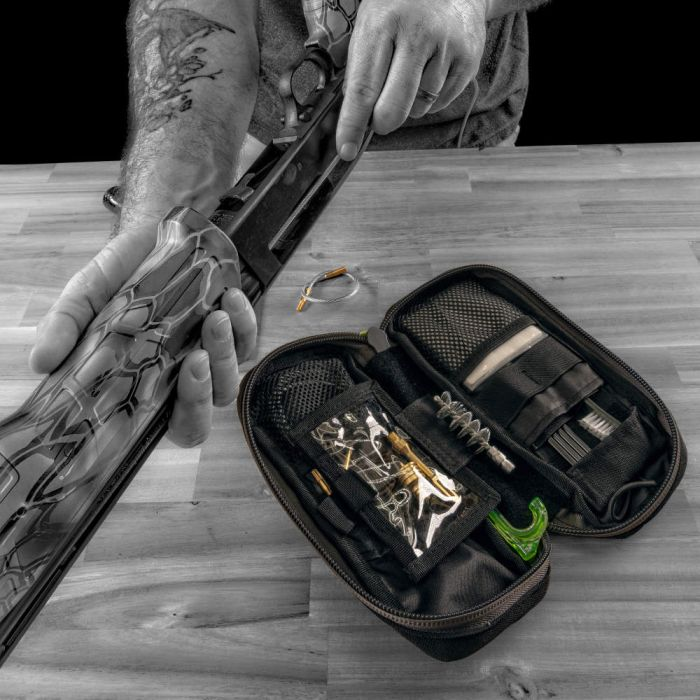 Breakthrough Clean Technologies Badge Series Rod nad Pull-Through Cleaning Kit 12 Gauge