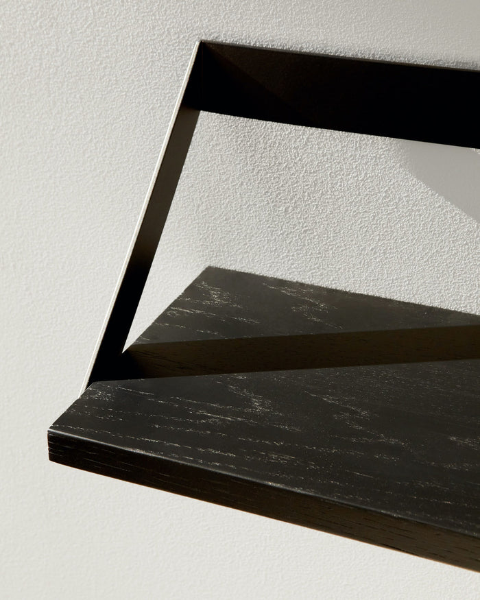 Oak Ribbon Black Shelf - Varnished | Ethnicraft