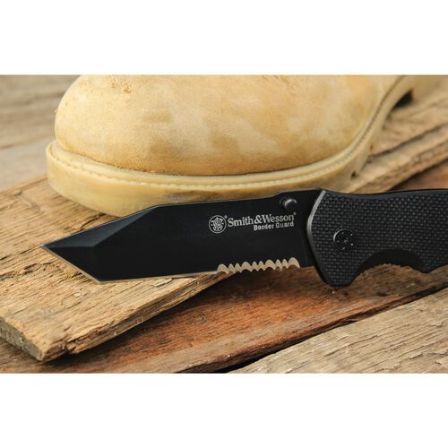 Smith & Wesson Border Guard Folding Knife 4.5" Clip Point