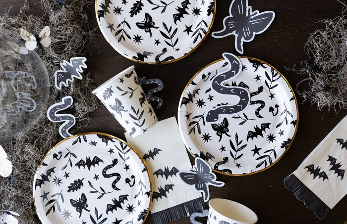 Spooky Icons Paper Plates 8" - bubblegum market